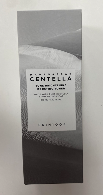 Осветляющий тонер 210мл SKIN1004 Madagascar Centella Tone Brightening Boosting Toner