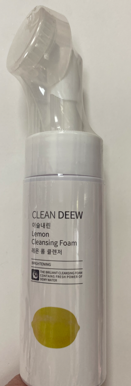 Очищающая пенка для лица 150мл Clean Deew Lemon Cleansing Foam с осветляющим эффектом