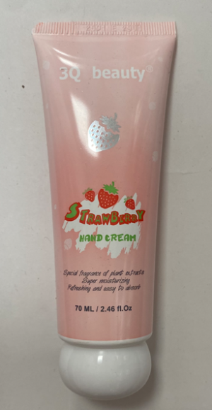 Крем для рук 3Q Beauty Strawberry объемом 70 мл