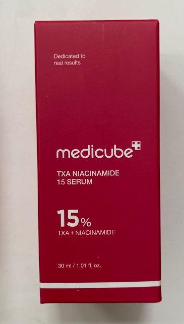 Осветляющая сыворотка 30мл Medicube TXA Niacinamide 15 Serum